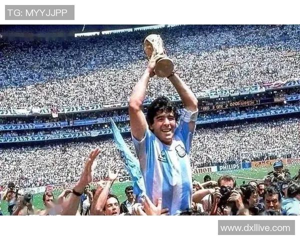 全球足球传奇人物盘点 世界足球历史上最具影响力的球星及其传奇时刻 全球足球传奇人物盘点 世界足球历史上最具影响力的球星及其传奇时刻